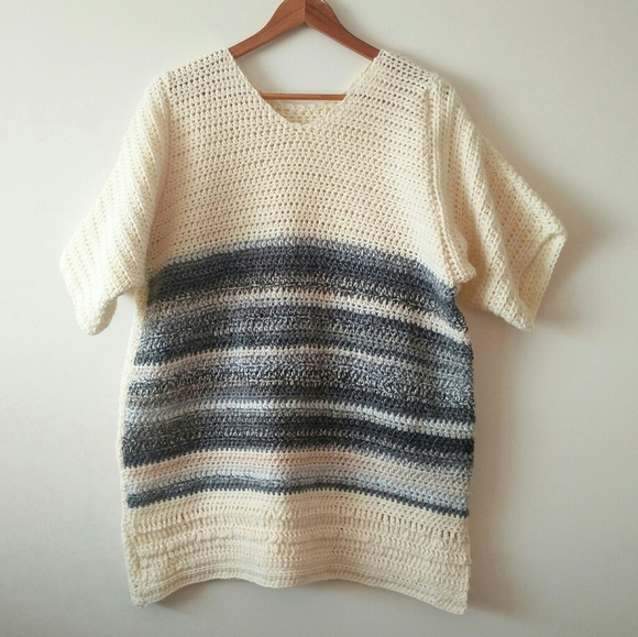 Hand Knit Short Sleeve Cream & Grey Blue Stripped Tunic Sweater - Picture 12 of 13